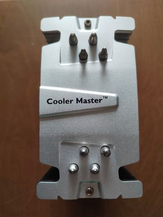 Disipador CPU Cooler Master sin ventilador