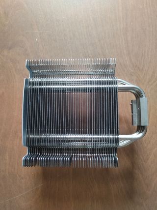 Disipador CPU Cooler Master sin ventilador