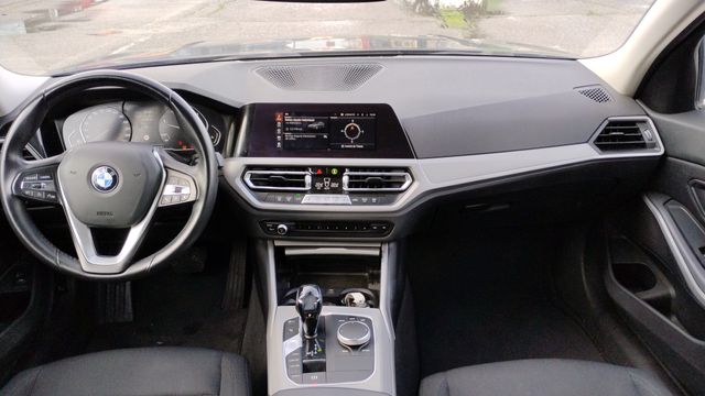 BMW Serie 3 318d Touring 110 kW (150 CV)