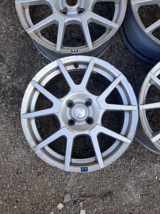 Llantas Fondmetal 17 5x108 ET38 F1