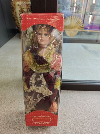 Bambola Porcellana The Princess Collection