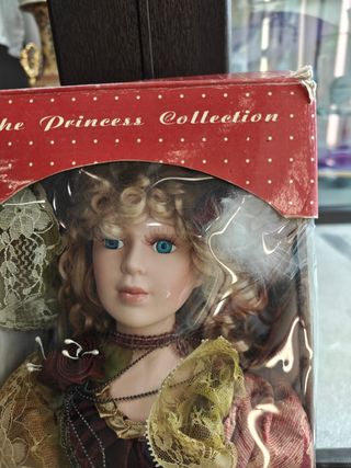 Bambola Porcellana The Princess Collection