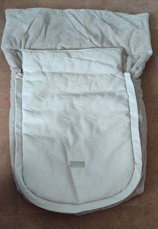 Saco para cochecito color beige