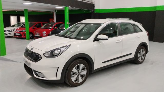 Kia Niro 1.6 GDi HEV Híbrido Business 104 kW (141 CV)
