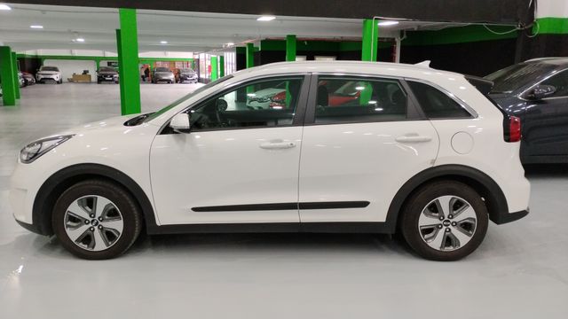 Kia Niro 1.6 GDi HEV Híbrido Business 104 kW (141 CV)