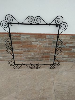 Marco de metal negro decorativo