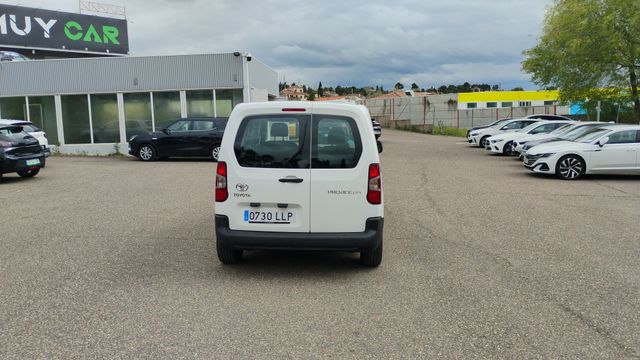 Toyota Proace City Verso 1.5D Family Active L1 96 kW (131 CV)