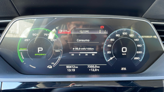 Audi e-tron Advanced 50 quattro 230 kW (313 CV)