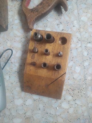 Serruchos y herramientas de carpintería