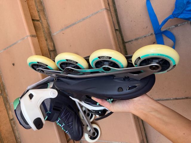 Patines en línea mujer Talla 40 (nuevos, sin uso)