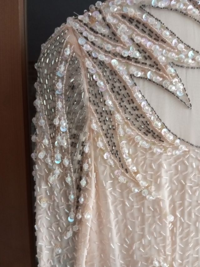 Vestido de fiesta salmón con pedrería