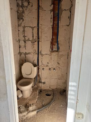 Construcciones y Reformas 