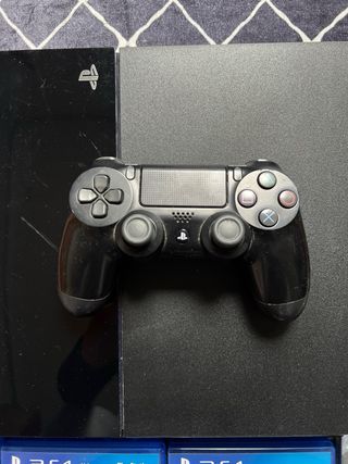 Playstation 4 + Juegos 