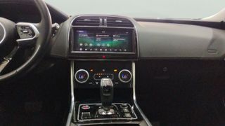 Jaguar XE 2.0 I4 S RWD Auto 184 kW (250 CV)