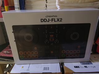AlphaTheta DDJ-FLX2 Console