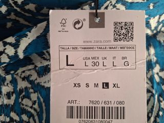 Pantalón nuevo de Zara estampado de flores