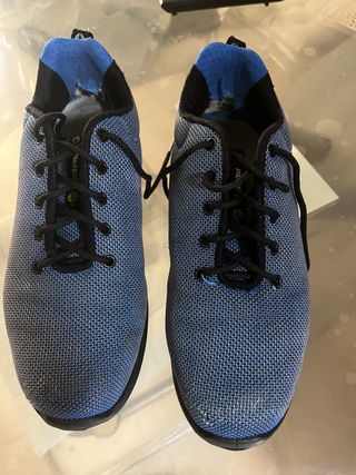 Zapatos de trabajo azules y negros