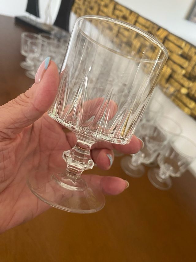 Cristalería Vintage Tallada a Mano (40 Piezas)