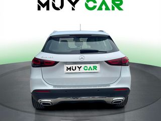 Mercedes-Benz GLA 180 100 kW (136 CV)