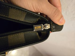 Cartera Fendi de archivo y estampado Pequín.