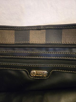 Cartera Fendi de archivo y estampado Pequín.