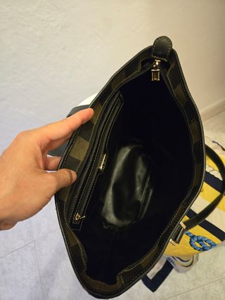 Cartera Fendi de archivo y estampado Pequín.