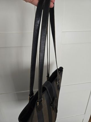 Cartera Fendi de archivo y estampado Pequín.