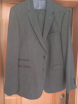 Traje completo gris moteado