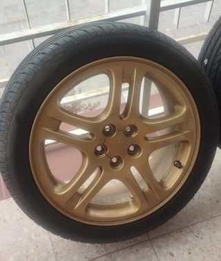 4 Llantas Subaru Impreza WRX 2001-02 Doradas
