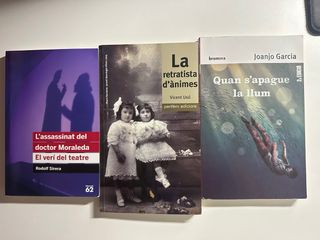Libros lectura valenciano 1ºBACH Carmelitas.