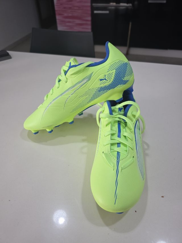 Zapatillas Fútbol Puma Ultra 5 Play Verde