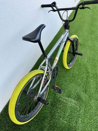 Bici BMX infantil para acrobacias