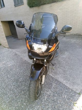 Moto Honda en estado impecable. Sólo 40.000 km