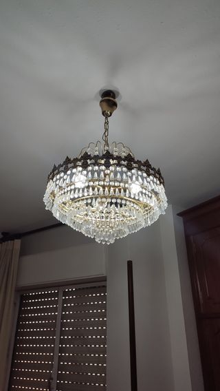 Lámpara de cristal dorada