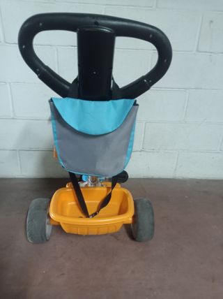 Triciclo infantil azul y naranja