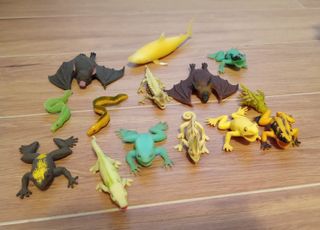 Lote de animales de juguete
