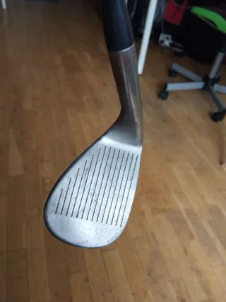 Gap wedge o Aprouch Cleveland 52° Tour Action