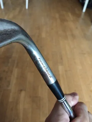 Gap wedge o Aprouch Cleveland 52° Tour Action