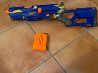 Pistola Nerf N-Strike Longstrike CS-6