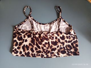 Top corto estampado leopardo