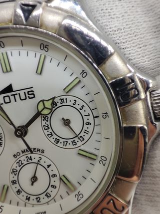Reloj Lotus Hombre Plata y Blanco