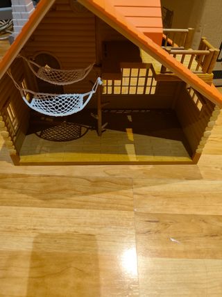 Lote 9.  Cabaña y Casa Árbol Sylvanian Families