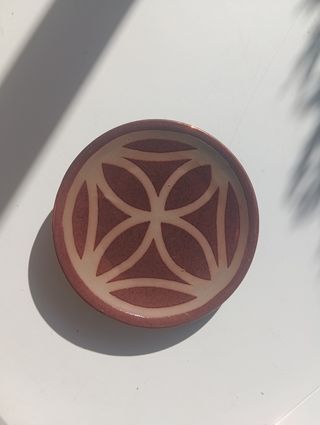 Plato decorativo de cerámica