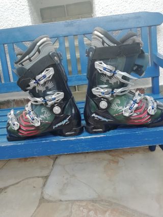 Botas de Esquí Atomic Negras y Verdes