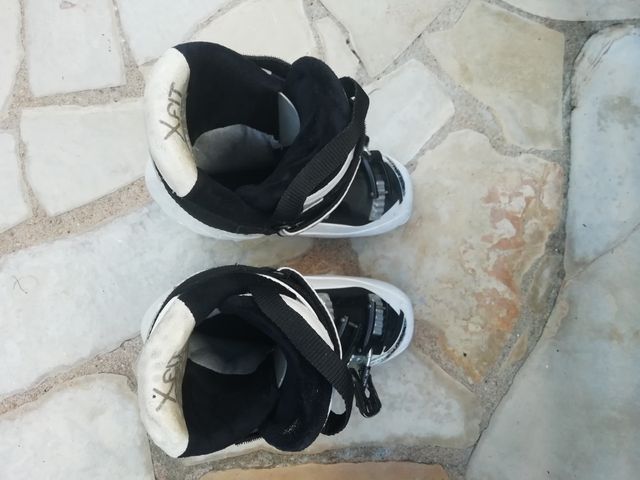 Botas de Esquí Atomic Negras y Verdes