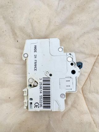 HAGER INTERRUTTORE AUTOM MAGNETOTERMICO MY220 C20