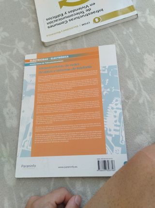 Infraestructuras de redes de datos y sistemas d...