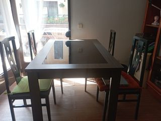 Mesa de salón madera y cristal