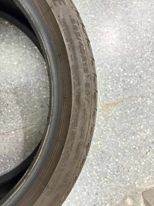Neumático Bridgestone 225/40R18 92Y