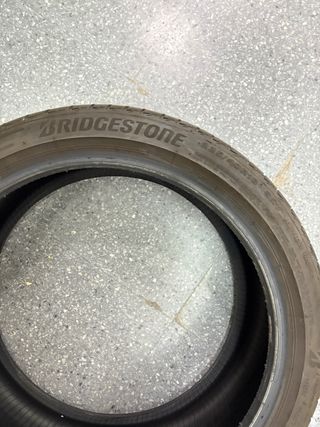 Neumático Bridgestone 225/40R18 92Y